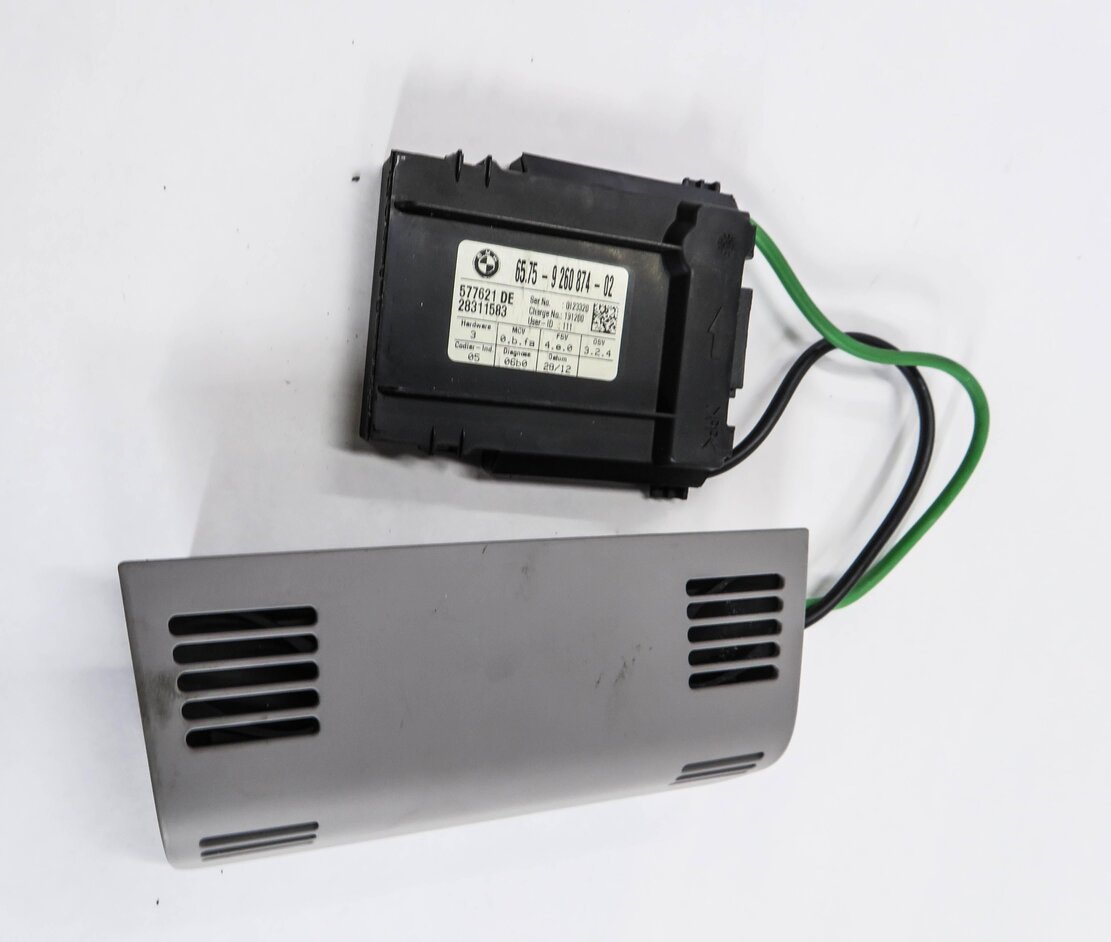 Thumbnail 2: 2013 BMW X1 (E84) ANTI THEFT ALARM ULTRASONIC CONTROL MODULE (GRAY TRIM)