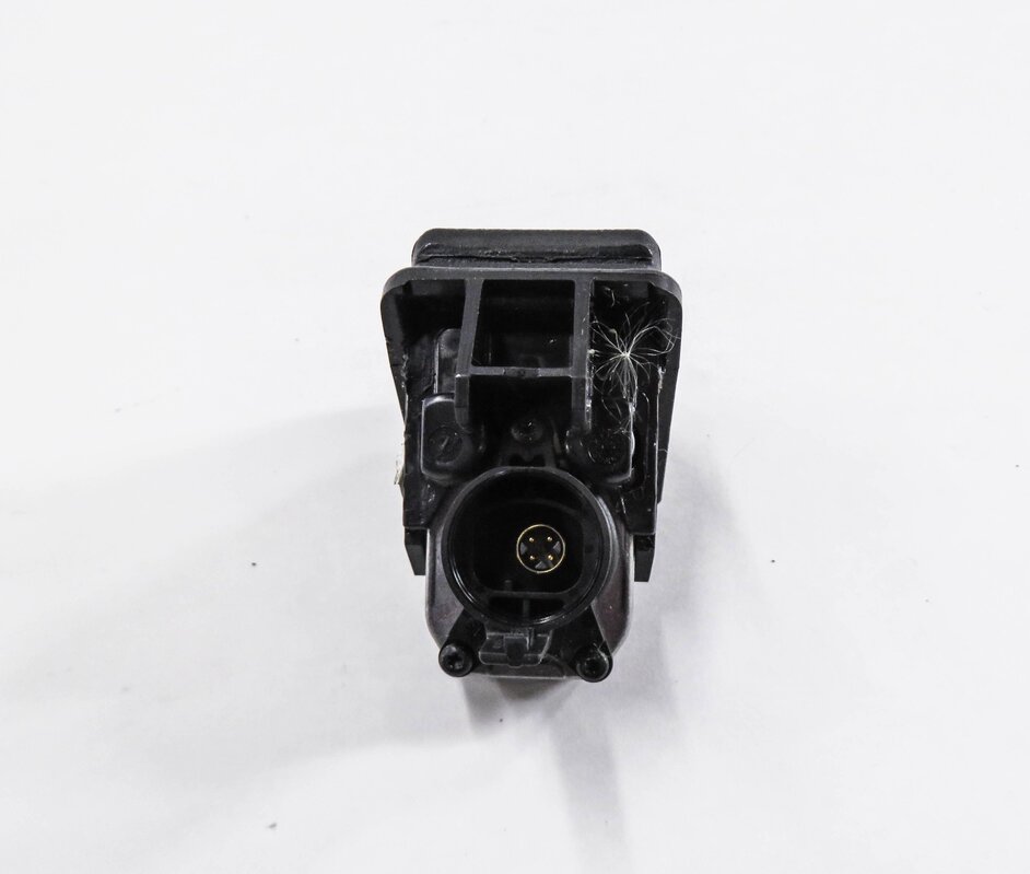 Thumbnail 6: 2009-2018 BMW 2 / 3 / 4 / 5 / 7 / M5 / X3 / X5 / X6 SERIES BACKUP REVERSE CAMERA