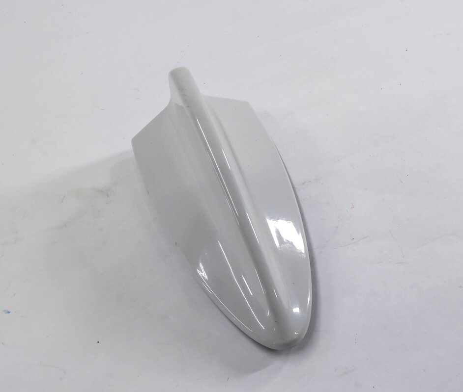 2013 BMW X1 (E84) RADIO STEREO ANTENNA COVER TRIM CAP (ALPINE WHITE 300)