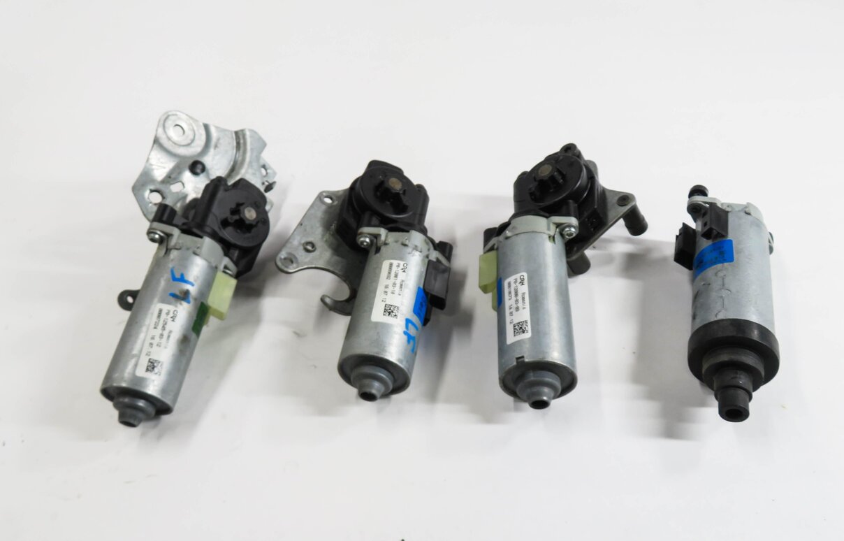 Thumbnail 2: 2013 BMW X1 (E84) LEFT FRONT DRIVER SEAT ADJUSTMENT MOTOR SET-4