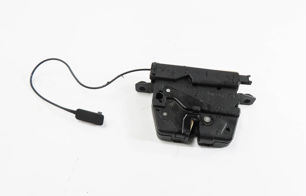 Thumbnail 2: 2013 BMW X1 (E84) REAR TRUNK LOCK LATCH ACTUATOR