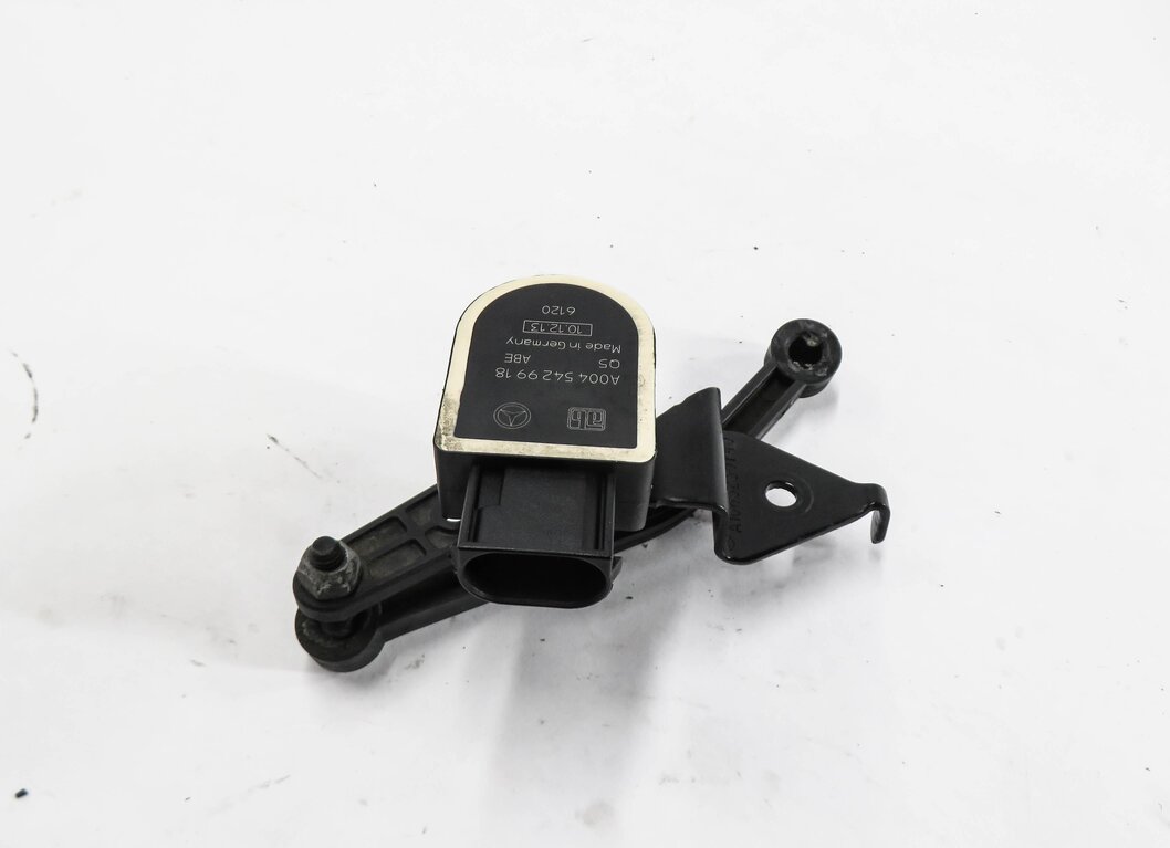 Thumbnail 2: 2014 MERCEDES GL550 (X166) RIGHT FRONT PASSENGER SUSPENSION HEIGHT LEVEL SENSOR