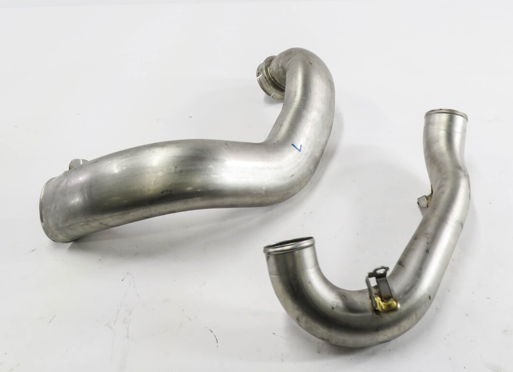 Thumbnail 3: 2014 MERCEDES GL550 (X166) 4.6L TWIN TURBO ENGINE - LEFT AIR INTAKE PIPE SET