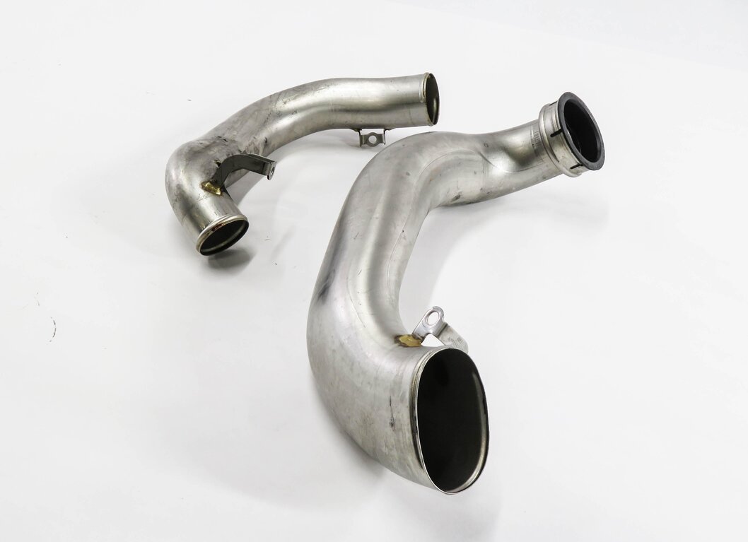 Thumbnail 2: 2014 MERCEDES GL550 (X166) 4.6L TWIN TURBO ENGINE - RIGHT AIR INTAKE PIPE SET