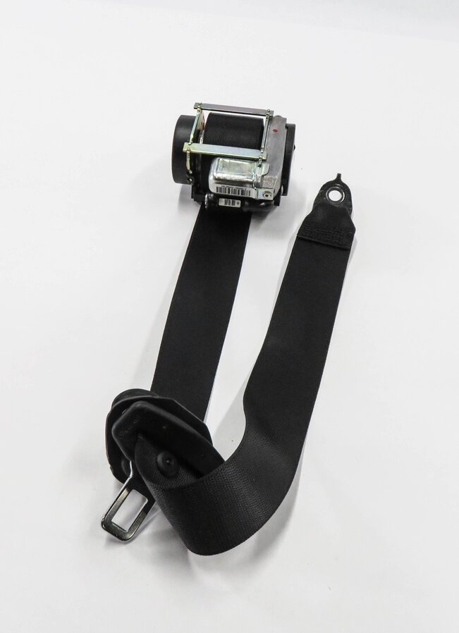 Thumbnail 1: 2014 MERCEDES GL550 (X166) REAR 3rd ROW SEAT - RIGHT SEATBELT RETRACTOR (BLACK)
