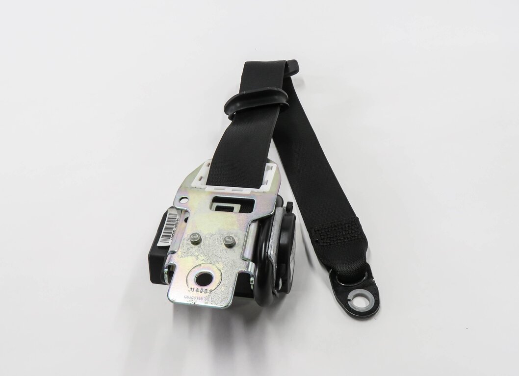 Thumbnail 3: 2014 MERCEDES GL550 (X166) REAR 2nd ROW SEAT - RIGHT SEATBELT RETRACTOR (BLACK)