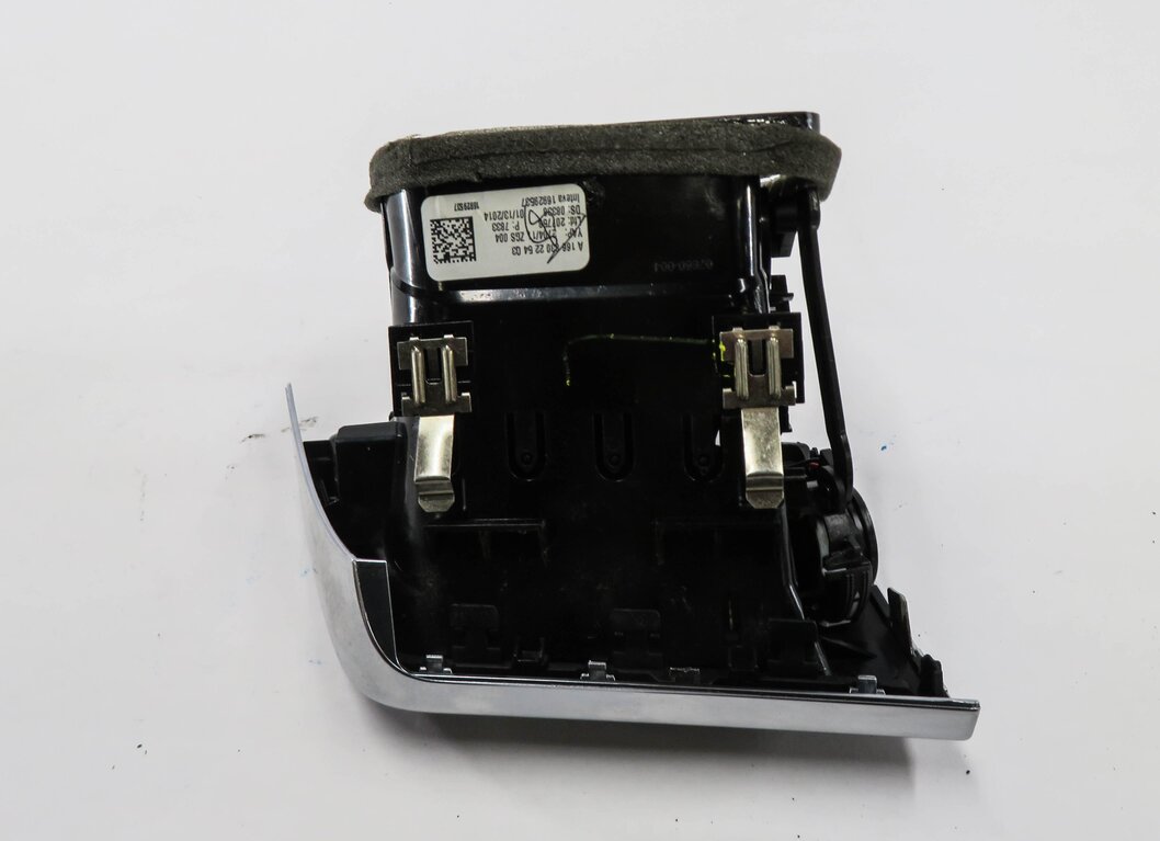 Thumbnail 4: 2014 MERCEDES GL550 (X166) RIGHT FRONT PASSENGER DASH HEATER A/C AIR VENT