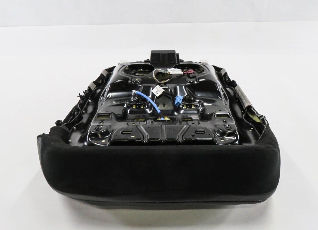 Thumbnail 3: 2014 MERCEDES GL550 (X166) DRIVER - LOWER BOTTOM HEATED SEAT CUSHION (BLACK)