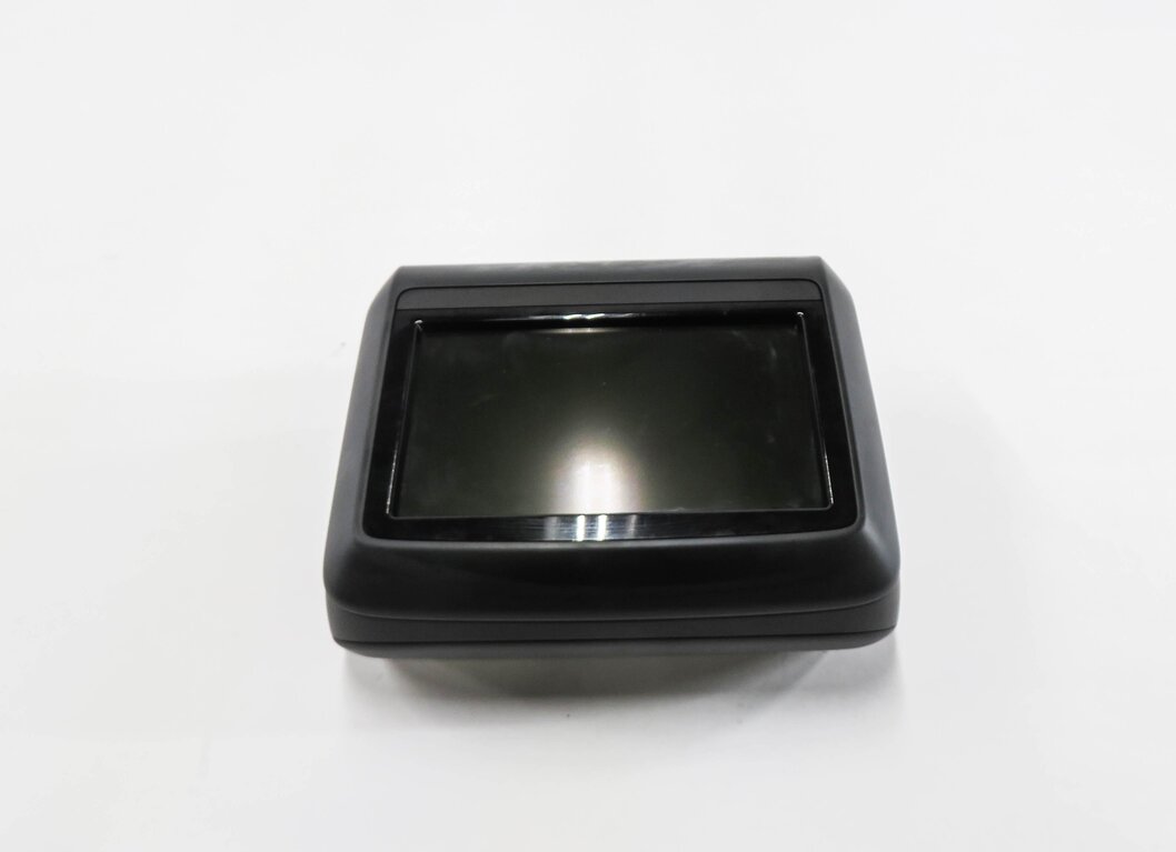 Thumbnail 2: 11-19 MERCEDES E GL ML S CLASS - REAR ENTERTAINMENT HEADREST VIDEO SCREEN