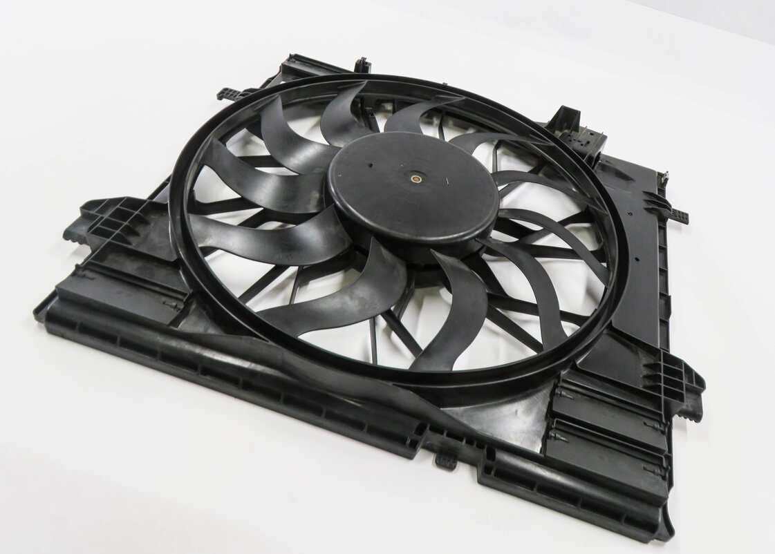 Thumbnail 2: 13-19 MERCEDES GL350 GL450 GL550 GLE ML250 ML400 ML550 (W166 X166) COOLING FAN