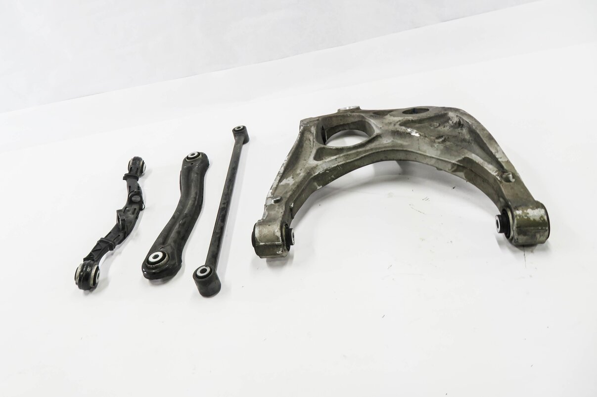Thumbnail 2: 12-19 MERCEDES GL350 GL450 GL550 ML350 (W166 X166) RIGHT REAR CONTROL ARM SET