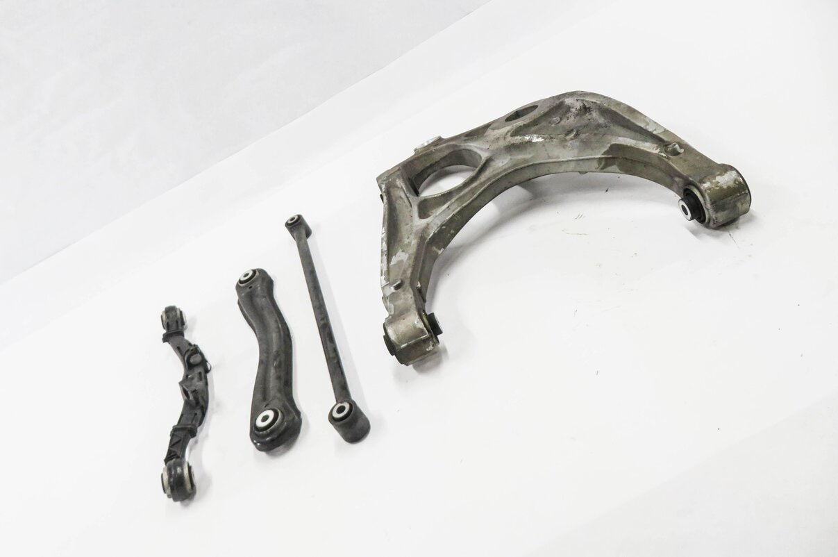 Thumbnail 3: 12-19 MERCEDES GL350 GL450 GL550 ML350 (W166 X166) RIGHT REAR CONTROL ARM SET