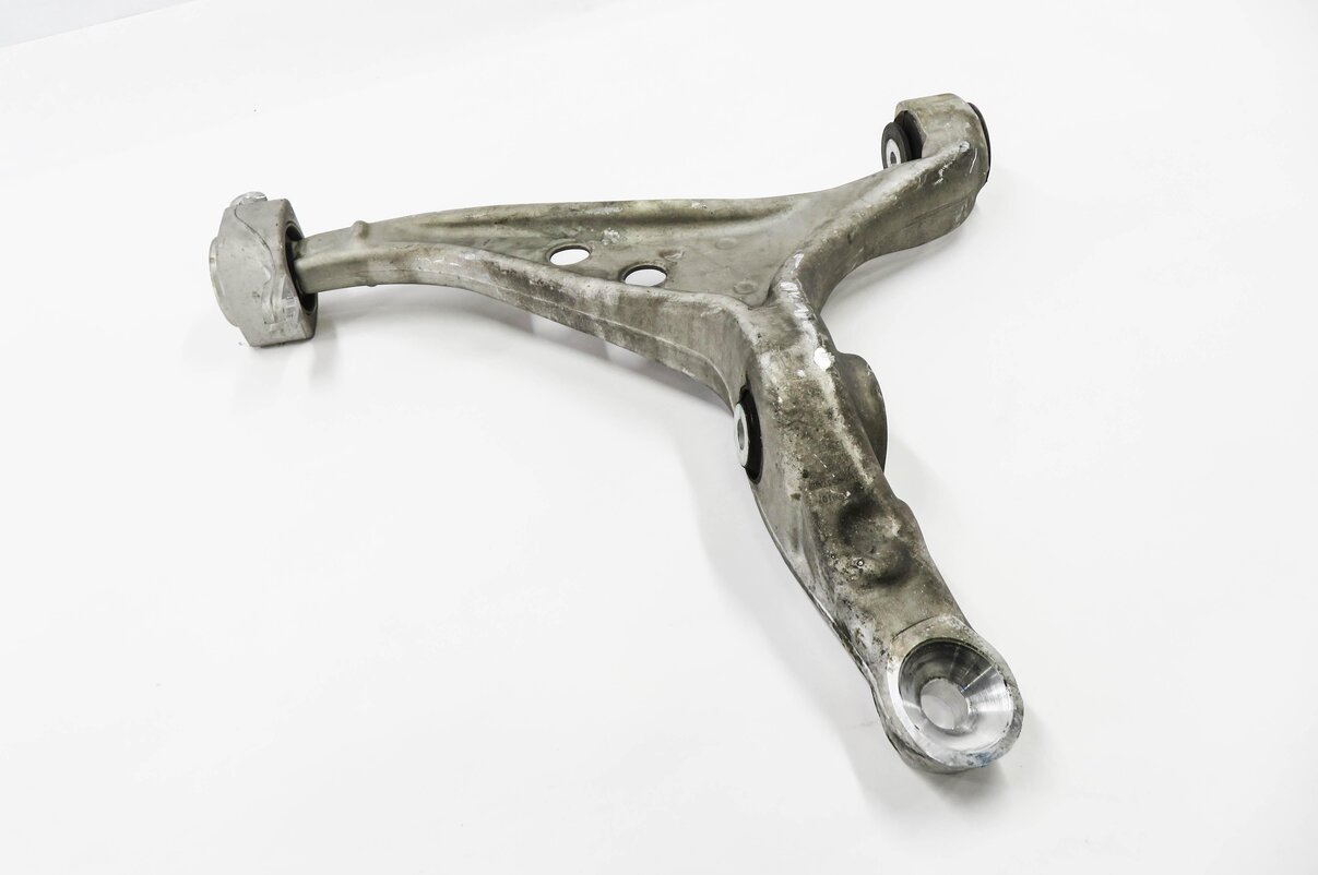 13-19 MERCEDES GL350 GL450 GL550 ML350 (W166 X166) LEFT FRONT LOWER CONTROL ARM