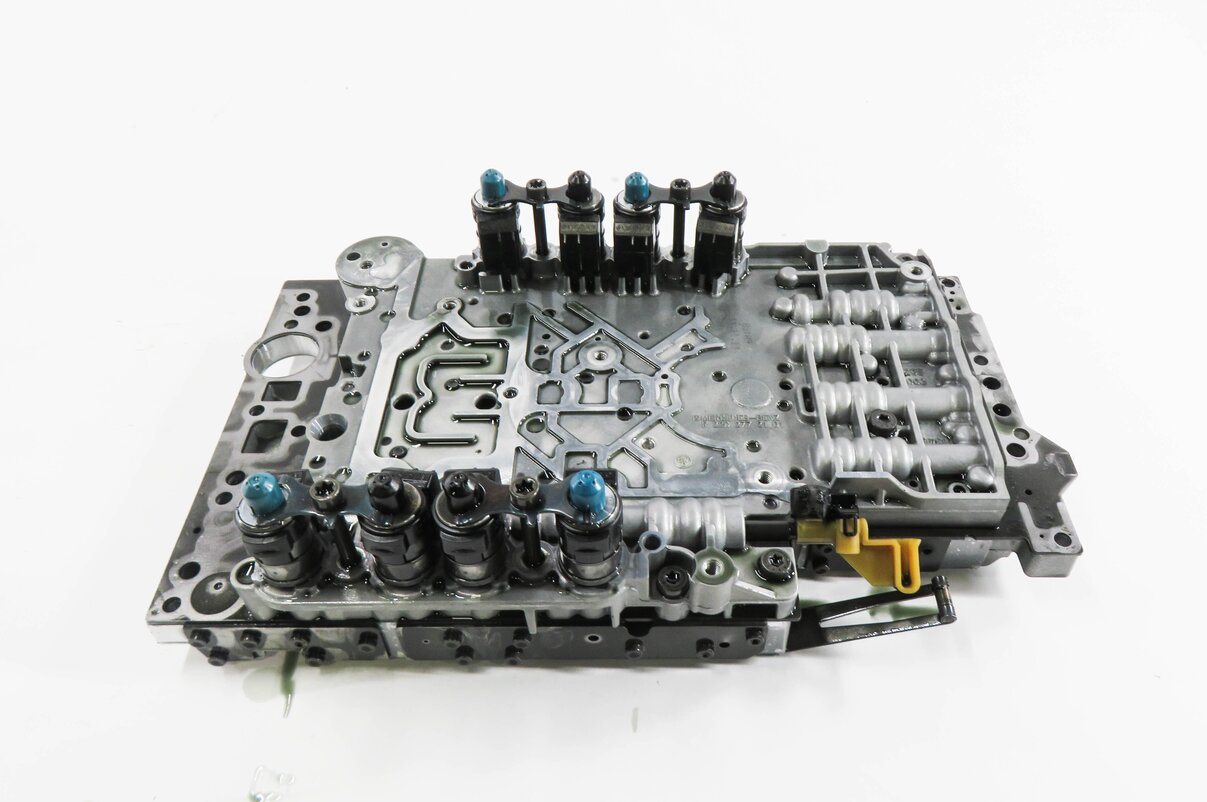 Thumbnail 3: 2014 MERCEDES GL450 GL550 (X164) 4.6L - 722.9 A/T TRANSMISSION VALVE BODY BLOCK