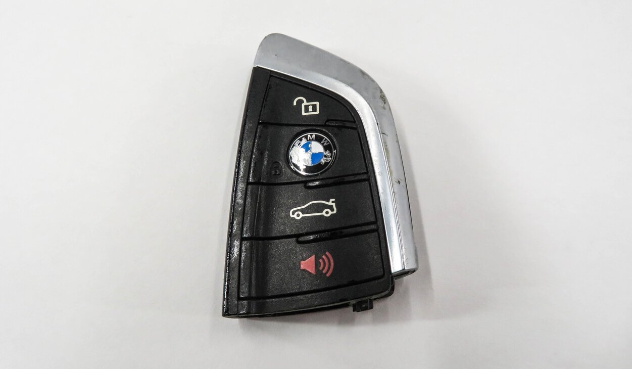 Thumbnail 6: 2016-2018 BMW X1 X2 (F39 F48) MINI COOPER CLUBMAN - 2.0L DME BCM MODULE KEY SET