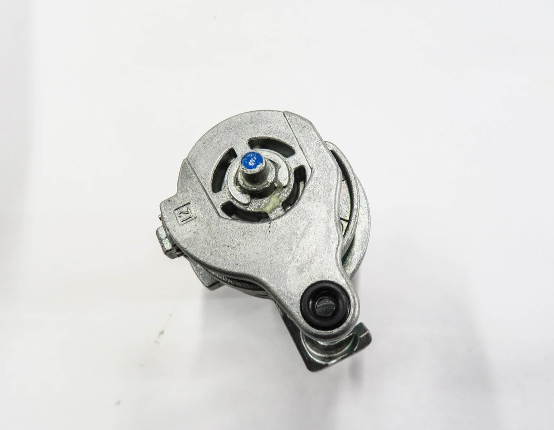 Thumbnail 4: 2017 BMW X1 (F48) LEFT FRONT DRIVER DOOR LOCK CYLINDER w/ KEY