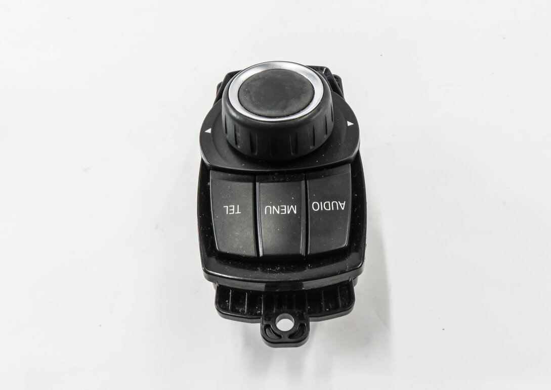 Thumbnail 3: 2017 BMW X1 (F48) RADIO STEREO GPS NAVIGATION i-DRIVE CONTROL SWITCH BUTTON