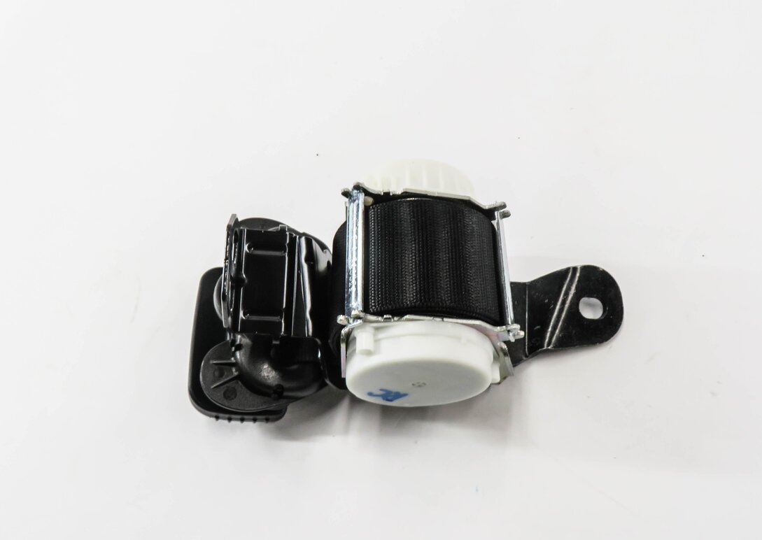 Thumbnail 2: 2017 BMW X1 (F48) REAR 2nd SECOND ROW SEAT - CENTER SEATBELT RETRACTOR (BLACK)