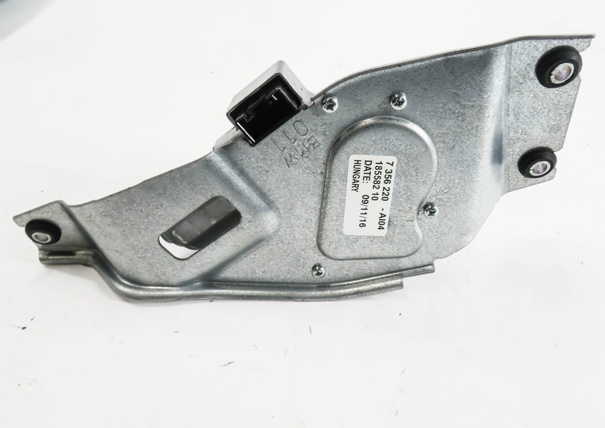 Thumbnail 3: 2016-2020 BMW X1 X2 (F39 F48) REAR WIPER MOTOR