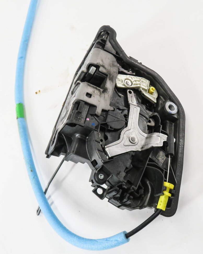 Thumbnail 3: 2014-2019 BMW I3 X1 X2 X5 X6 (F15 F16 F39 F48) LEFT FRONT DRIVER DOOR LOCK LATCH