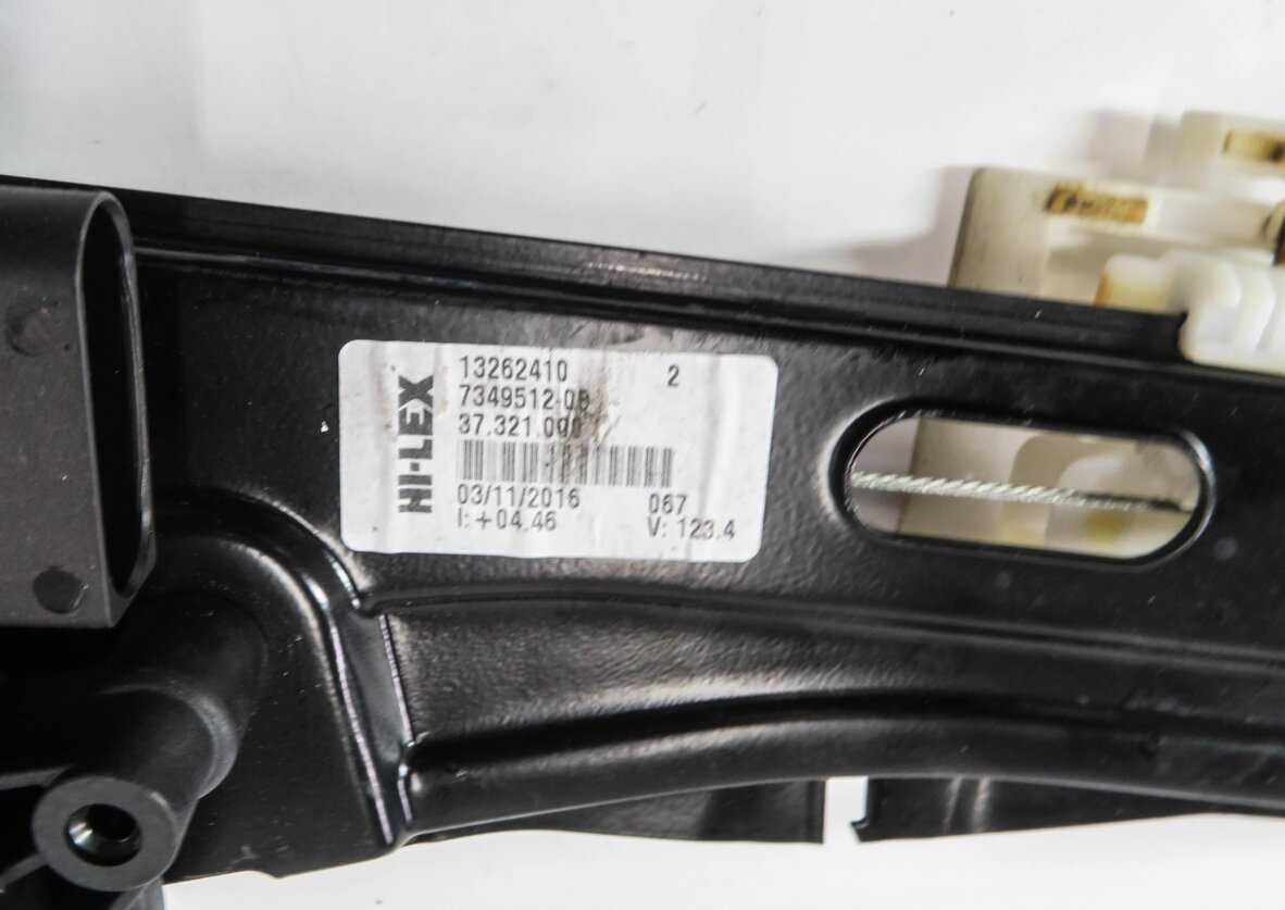 Thumbnail 5: 2016-2021 BMW X1 (F48) RIGHT REAR DOOR WINDOW REGULATOR w/ MOTOR