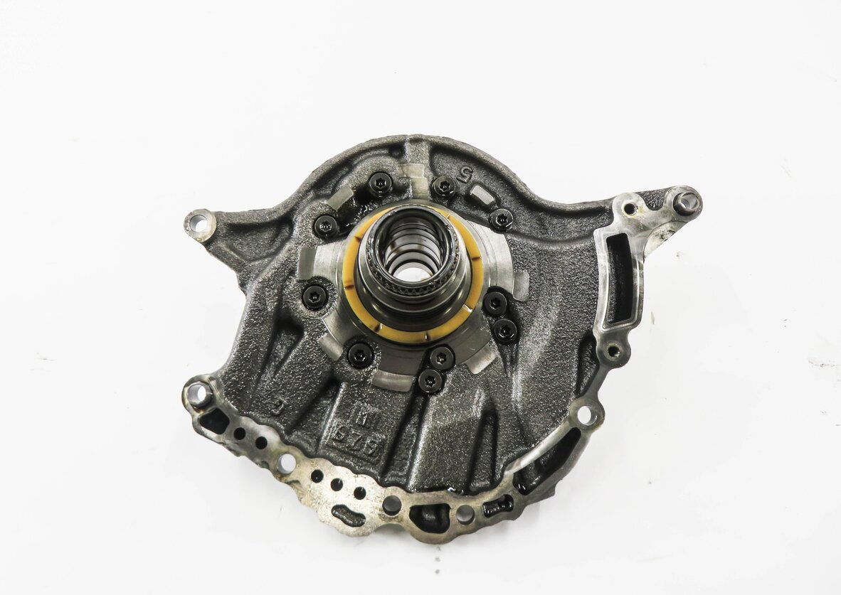 Thumbnail 5: 2016-2019 MINI CLUBMAN COUNTRYMAN - BMW X1 X2 - 2.0L AWD - TRANSMISSION OIL PUMP