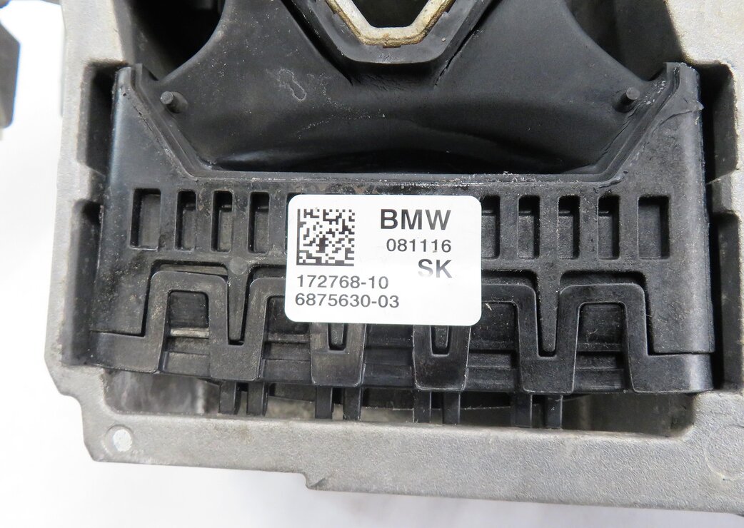 Thumbnail 6: 2017 BMW X1 (F48) 2.0L B46 TURBO ENGINE - LEFT MOTOR MOUNT BRACKET