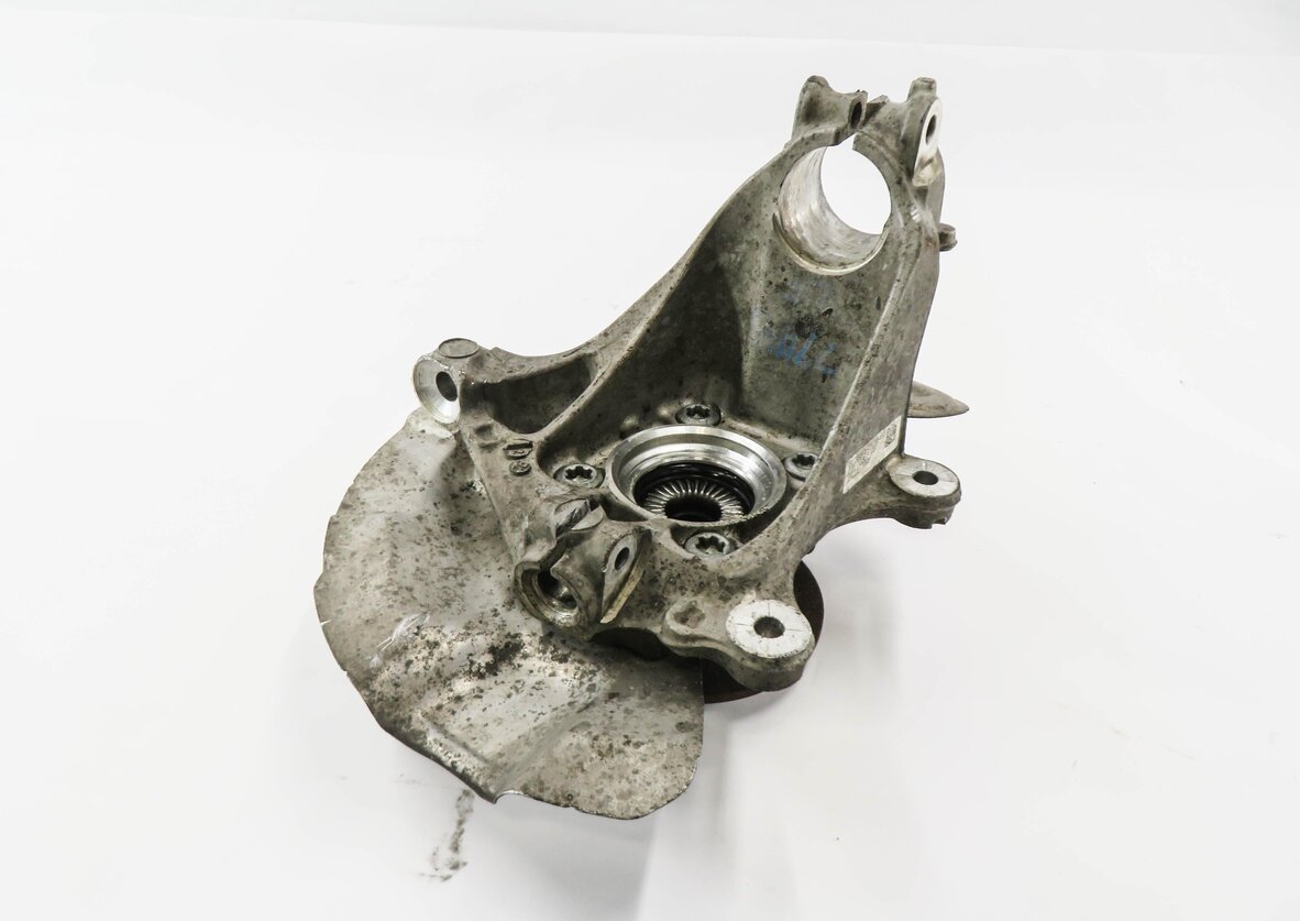 16-21 MINI CLUBMAN COUNTRYMAN BMW 228i 235i X1 X2 - LEFT FRONT SPINDLE KNUCKLE