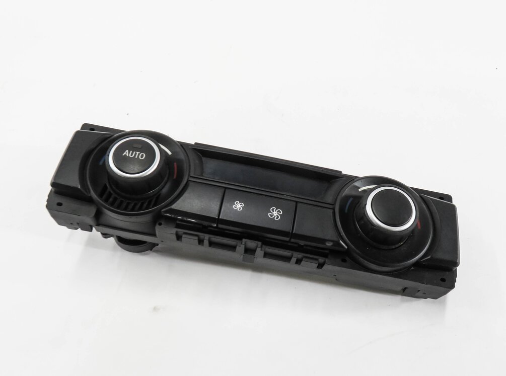 2007-2013 BMW X5 (E70) REAR HEATER A/C CLIMATE TEMPERATURE CONTROL PANEL