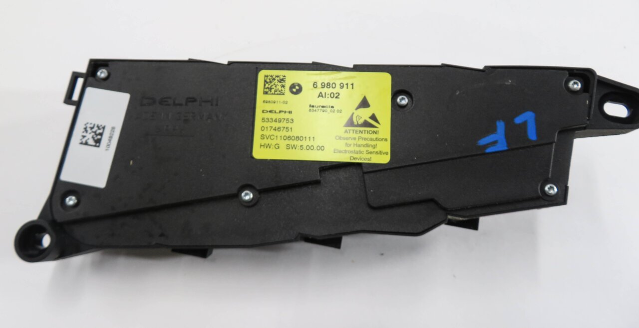 Thumbnail 4: 2012 BMW X5 (E70) LEFT FRONT DRIVER MEMORY SEAT ADJUSTMENT SWITCH BUTTON