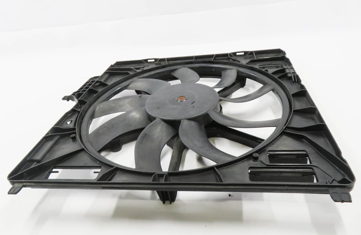 Thumbnail 2: 2008-2014 BMW X5 X5M X6 X6M (E70 E71) 850 WATT RADIATOR COOLING FAN ASSEMBLY