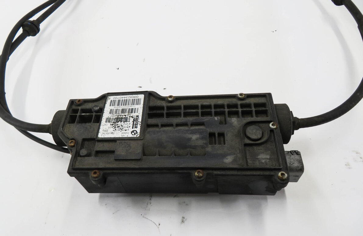 Thumbnail 3: 2012 BMW X5 (E70) EMERGENCY PARKING BRAKE ACTUATOR MOTOR w/ CABLES