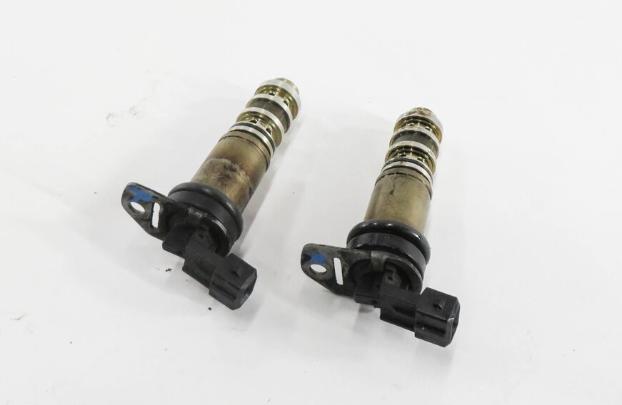 Thumbnail 1: 2012 BMW X5 (E70) 4.4L N63 TWIN TURBO ENGINE - VVT VANOS TIMING SOLENOID SET-2