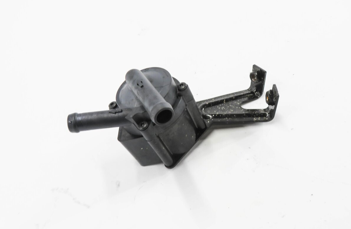 2012 BMW X5 (E70) 4.4L N63 TWIN TURBO ENGINE - SECONDARY AUXILIARY WATER PUMP