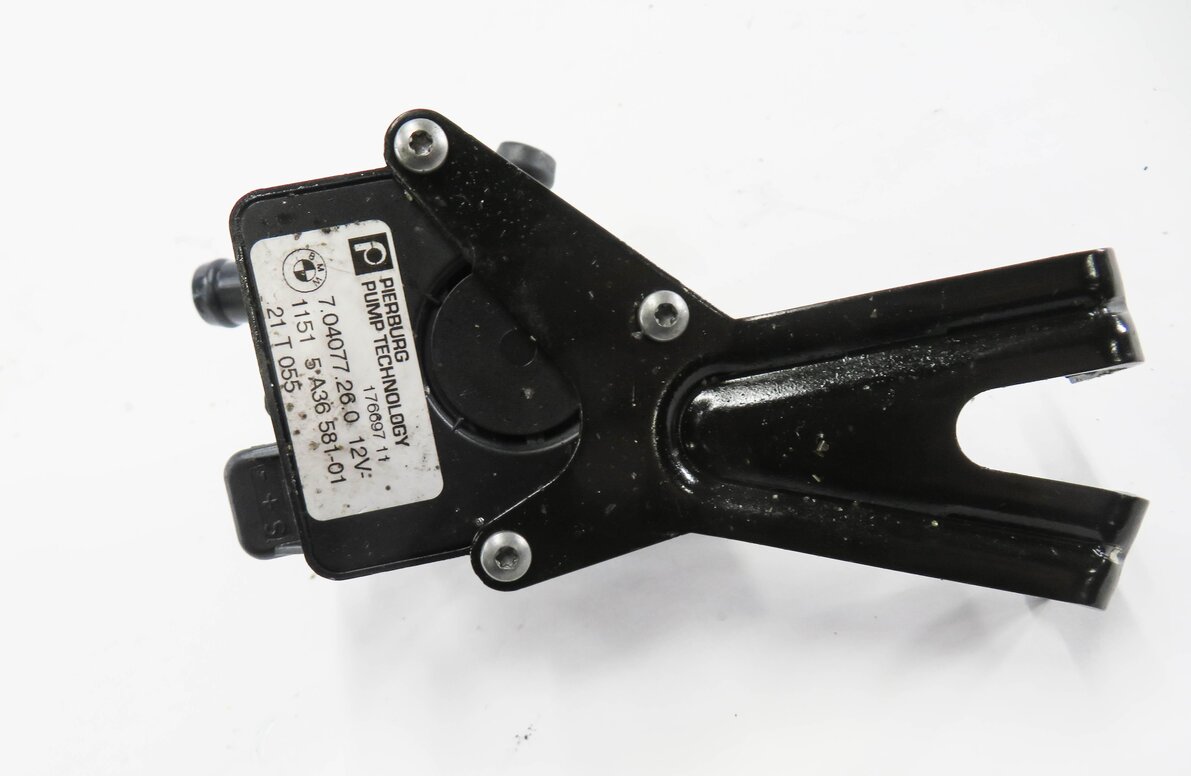 Thumbnail 4: 2012 BMW X5 (E70) 4.4L N63 TWIN TURBO ENGINE - SECONDARY AUXILIARY WATER PUMP