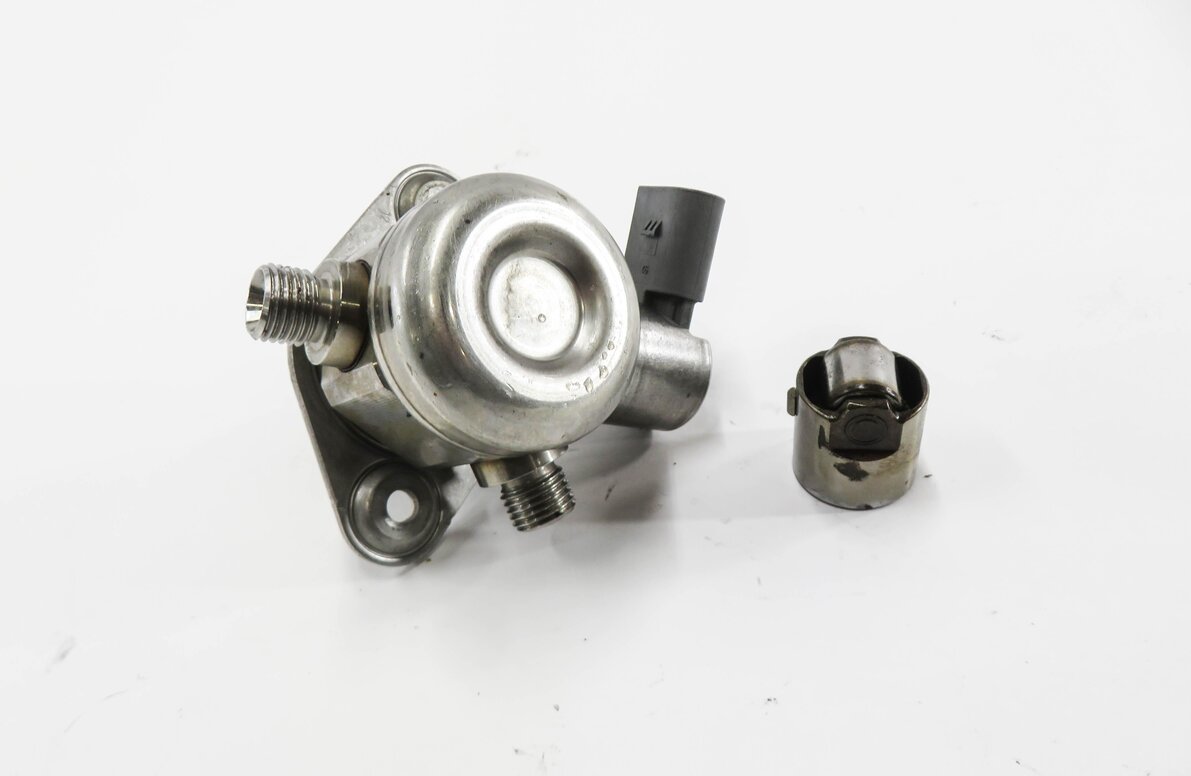 Thumbnail 2: 08-14 BMW 550i 650i 750i X5 X6 (F01 F10 E70 E71 E72) 4.4L - MECHANICAL FUEL PUMP