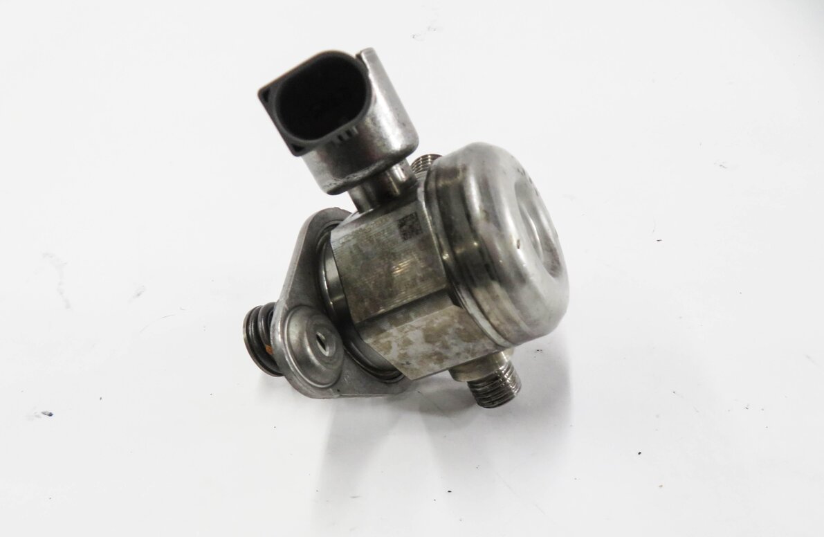 Thumbnail 5: 08-14 BMW 550i 650i 750i X5 X6 (F01 F10 E70 E71 E72) 4.4L - MECHANICAL FUEL PUMP