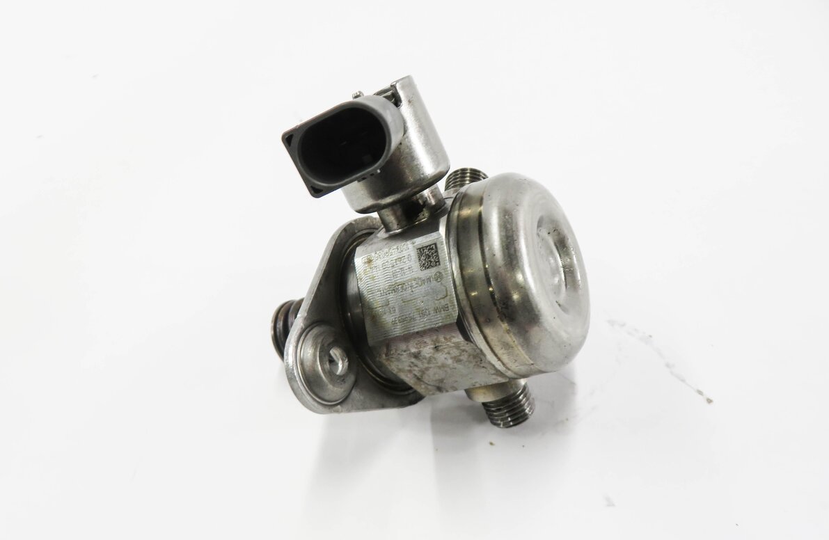 Thumbnail 5: 08-14 BMW 550i 650i 750i X5 X6 (F01 F10 E70 E71 E72) 4.4L - MECHANICAL FUEL PUMP