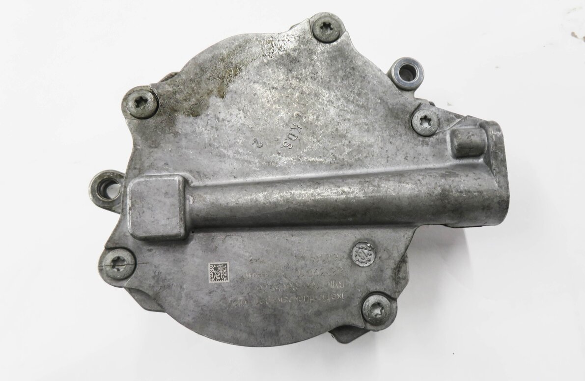 Thumbnail 4: 2010-2017 BMW 550i 650i 750i M5 M6 X5 X6 - 4.4L V8 TWIN TURBO BRAKE VACUUM PUMP