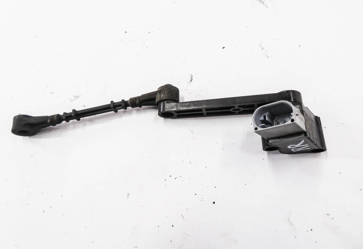 Thumbnail 3: 2012 RANGE ROVER SPORT (L320) RIGHT REAR SUSPENSION HEIGHT LEVEL SENSOR