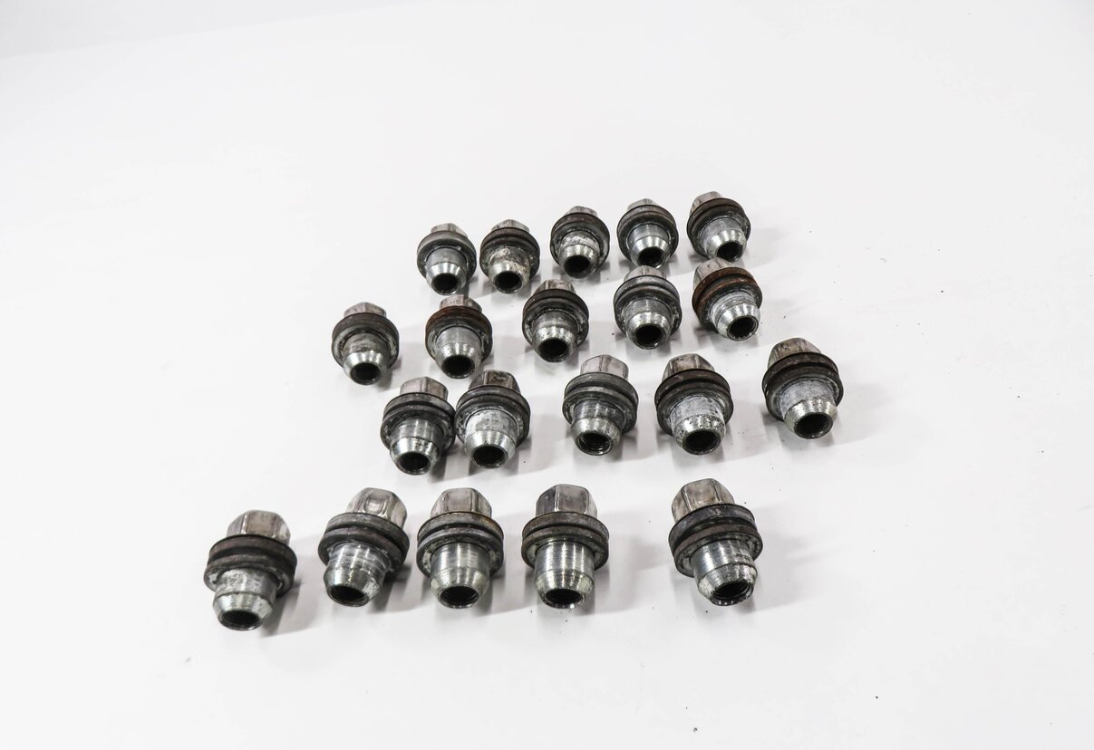 Thumbnail 2: 2005-2018 LR3 / LR4 RANGE ROVER SPORT DISCOVERY WHEEL TIRE RIM LUG NUT SET (20)
