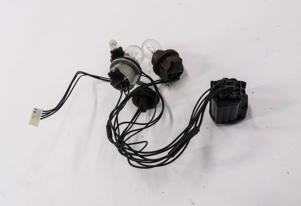 Thumbnail 3: 2012-2013 RANGE ROVER SPORT (L320) RIGHT PASSENGER TAILLIGHT WIRE WIRING HARNESS
