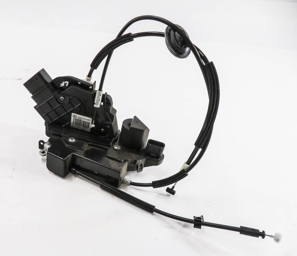 Thumbnail 1: 2010-2019 EVOQUE LR4 / RANGE ROVER SPORT (L320) LEFT FRONT PASSIVE DOOR LATCH