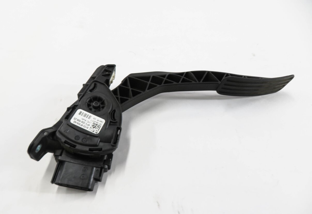 Thumbnail 5: 2012 RANGE ROVER SPORT (L320) GAS PEDAL