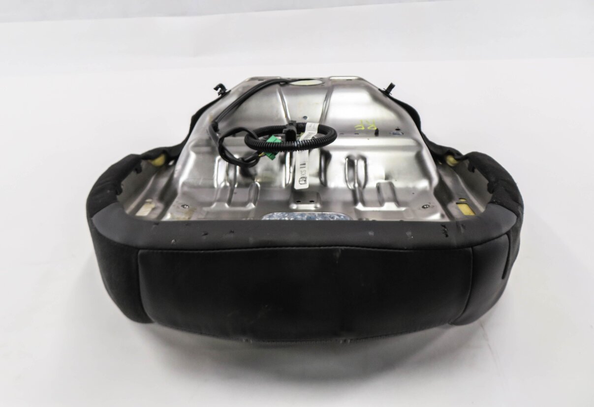 Thumbnail 4: 2012 RANGE ROVER SPORT (L320) PASSENGER LOWER BOTTOM HEATED SEAT CUSHION (BLACK)