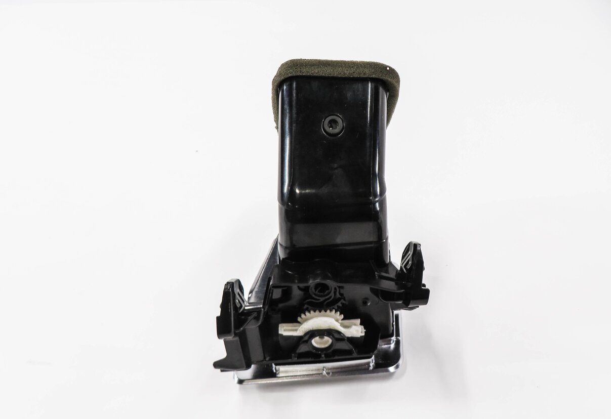 Thumbnail 4: 2012 RANGE ROVER SPORT (L320) RIGHT FRONT PASSENGER OUTER DASH HEATER A/C VENT