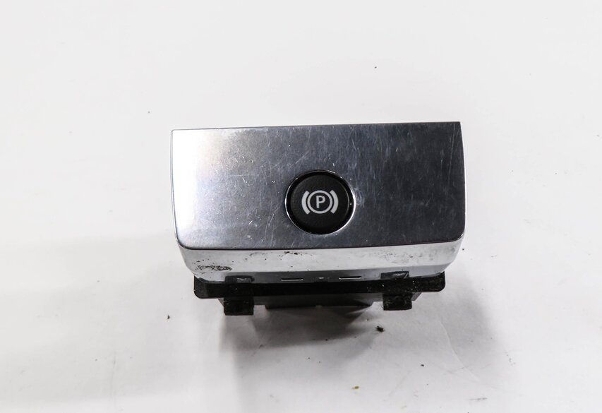 Thumbnail 2: 2012 RANGE ROVER SPORT (L320) EMERGENCY PARKING BRAKE SWITCH BUTTON