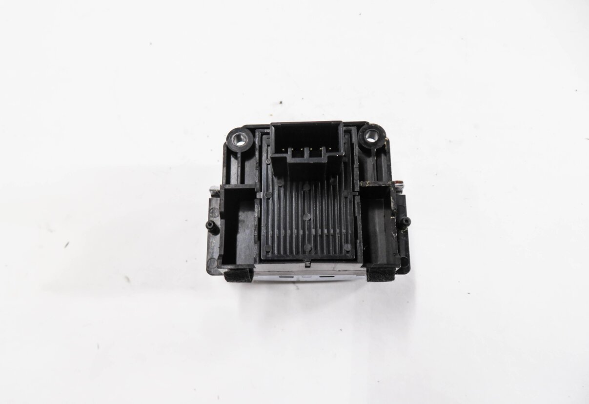 Thumbnail 4: 2012 RANGE ROVER SPORT (L320) EMERGENCY PARKING BRAKE SWITCH BUTTON