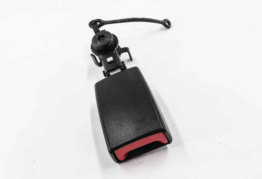 2012 RANGE ROVER SPORT (L320) REAR 2nd ROW SEAT RIGHT SEATBELT BUCKLE RECEIVER