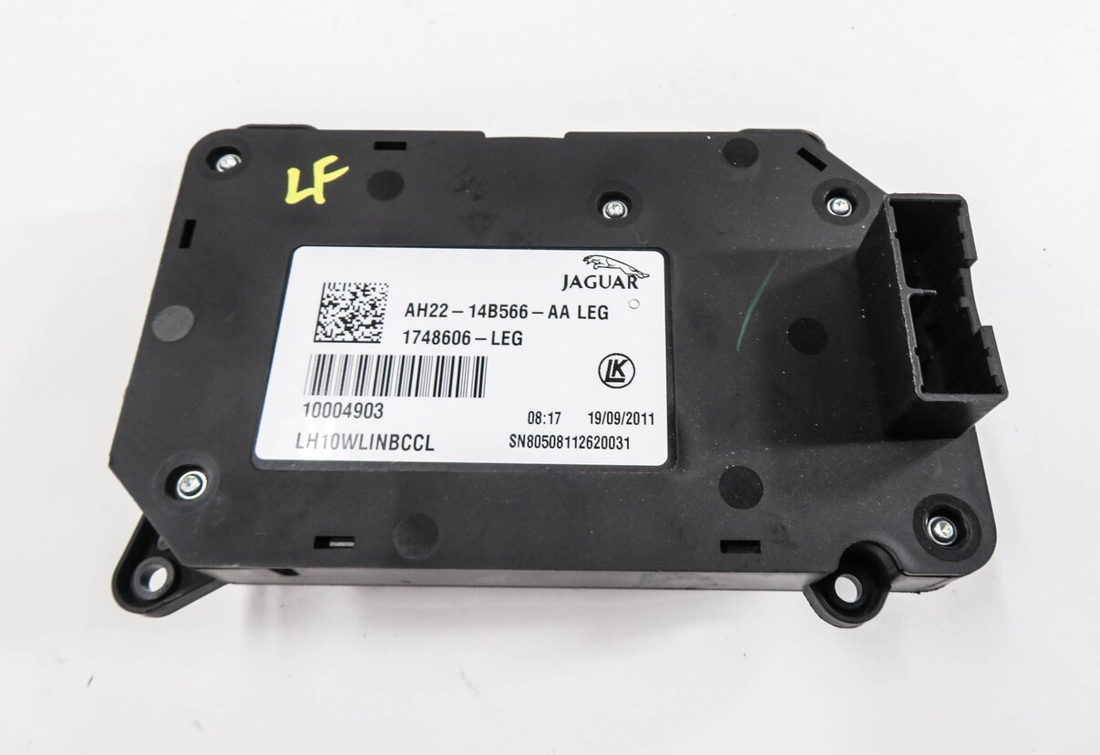 Thumbnail 4: 2012 RANGE ROVER SPORT (L320) LEFT FRONT DRIVER SEAT ADJUSTMENT SWITCH
